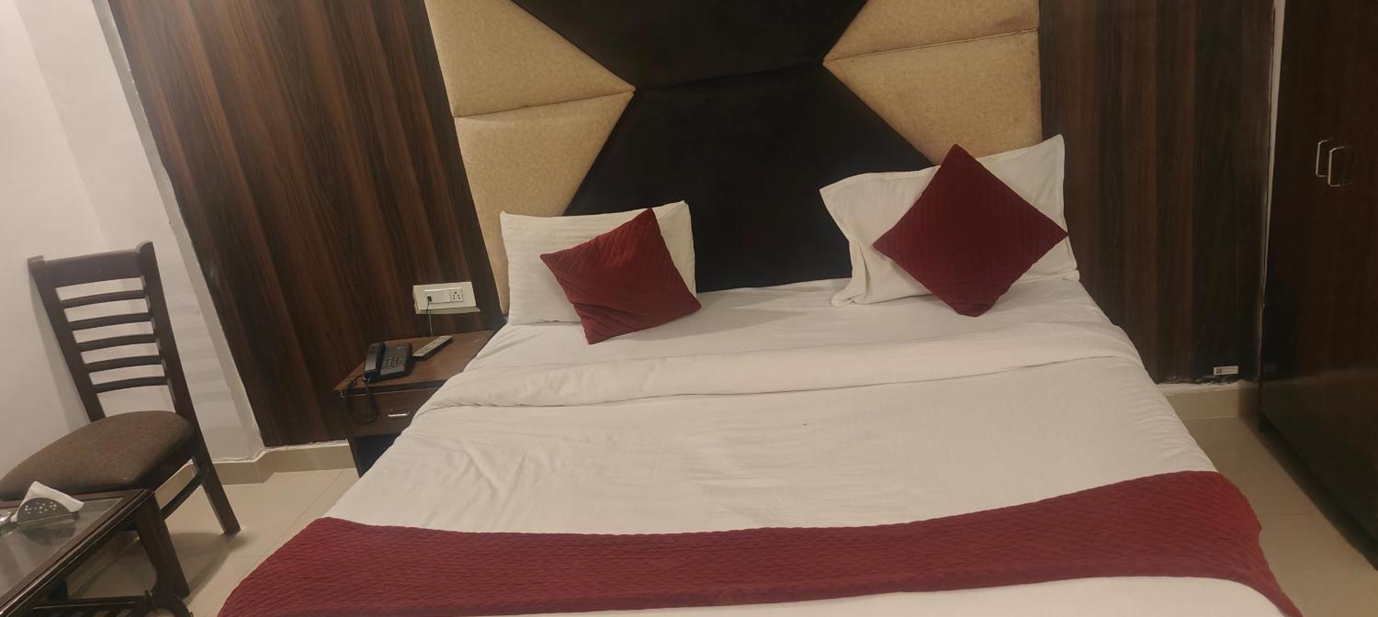 Krone Plaza Near Igi Airport Delhi Hotel New Delhi